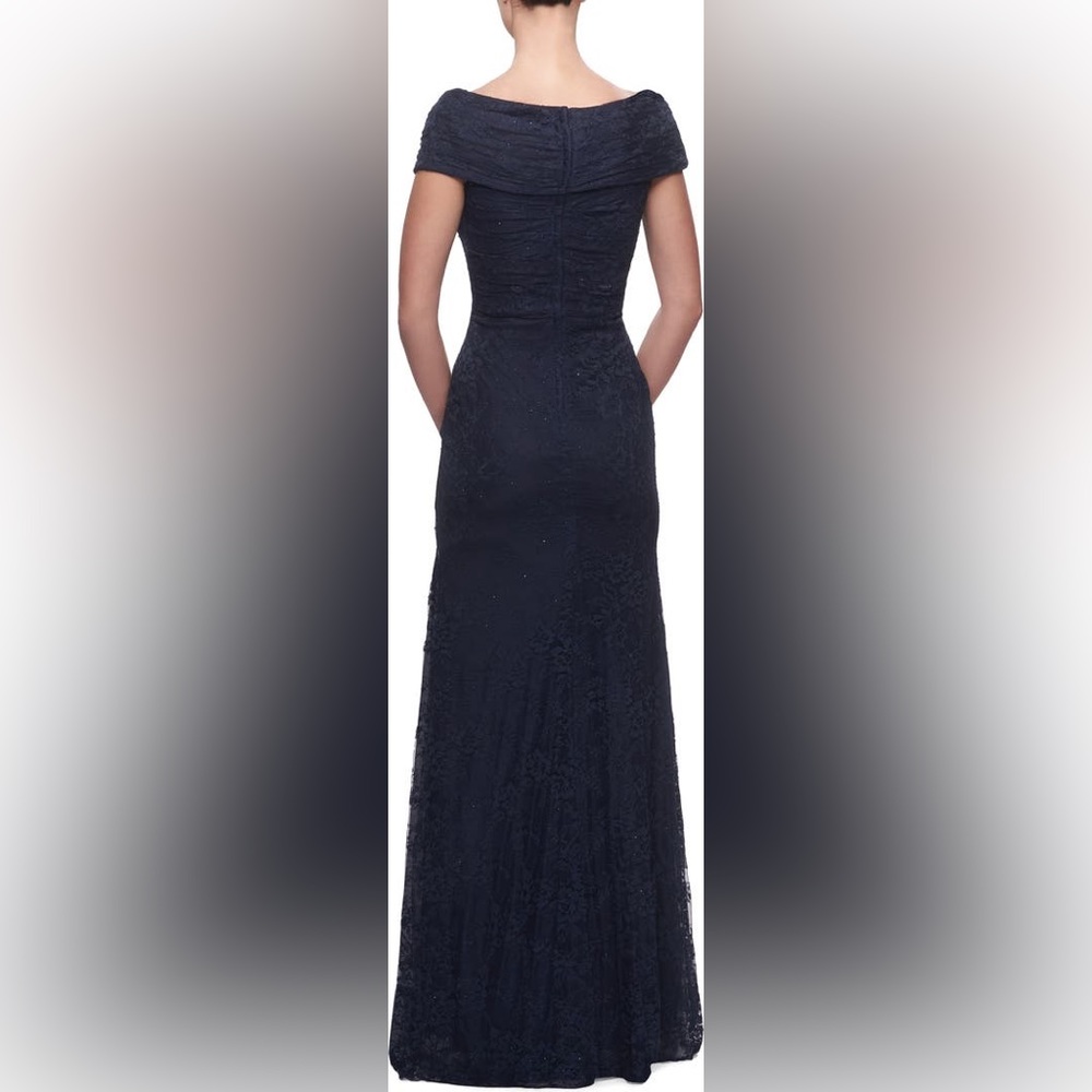 La Femme Portrait Neck Lace Gown - Picture 2 of 6